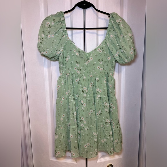 Princess Polly - Casual Light Green Puff Sleeve Summer Mini Dress with Daisies - Picture 3 of 7